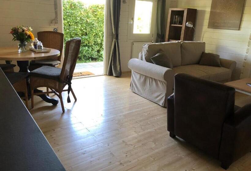 Шале 1 Спальня, Bed & Breakfast Zevenhuizen