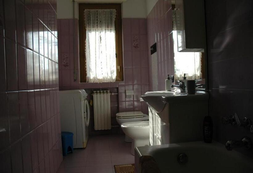 스탠다드 트리플 룸, B&b Villa Carolina