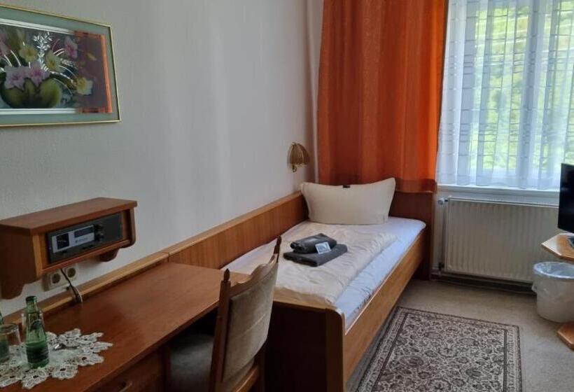 Quarto Economy Individual, Cafe Zur Talsperre