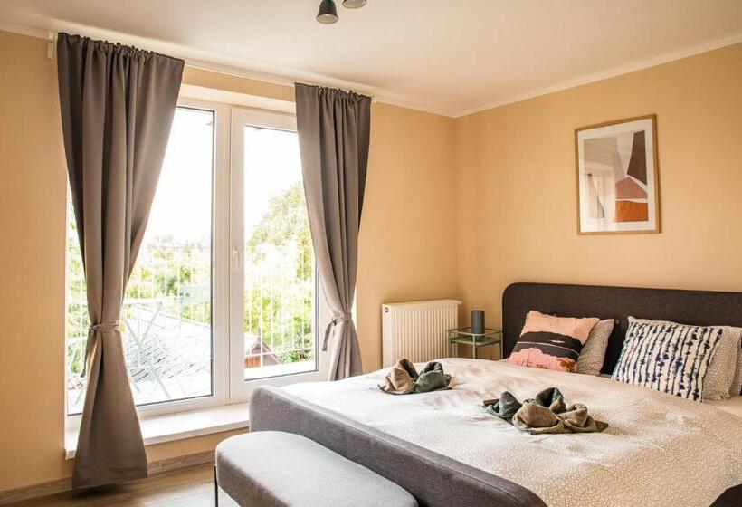 Номер Стандарт с Балконом, K House