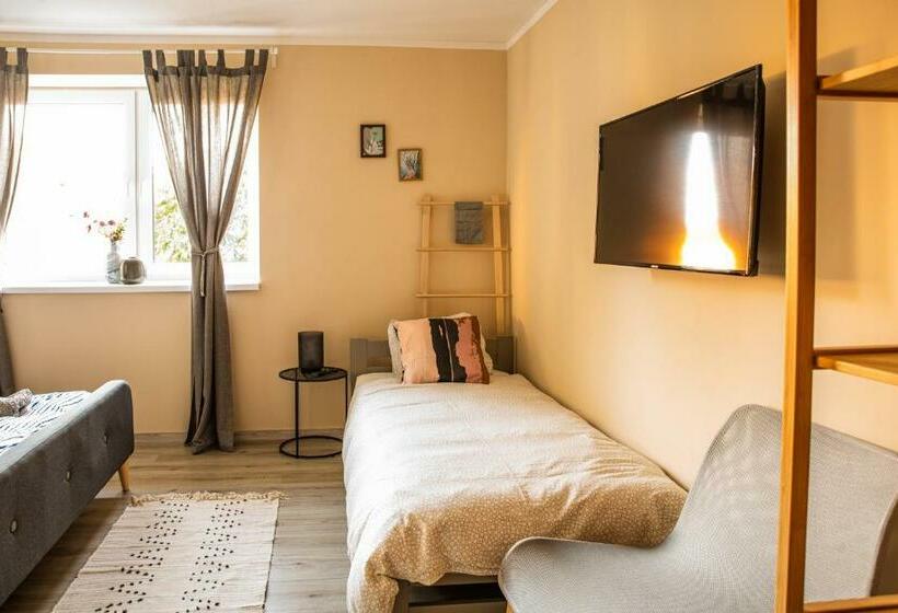 Номер Стандарт Трехместный, K House