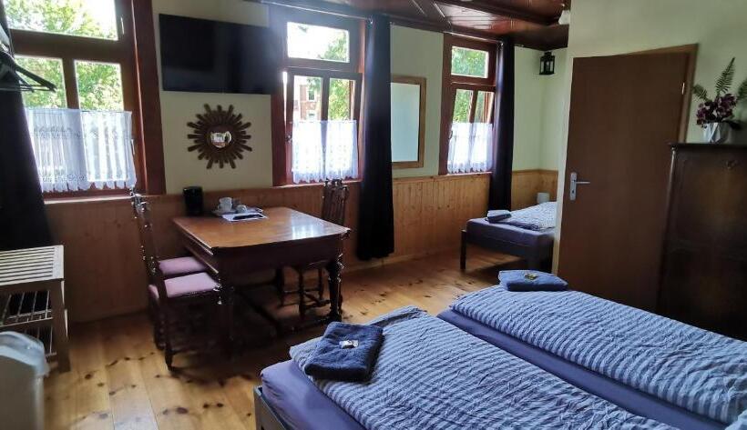 标准三人间, Pension Hochheimer Schlösschen