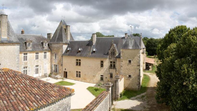 豪华家庭房间, Château De Bois Charmant