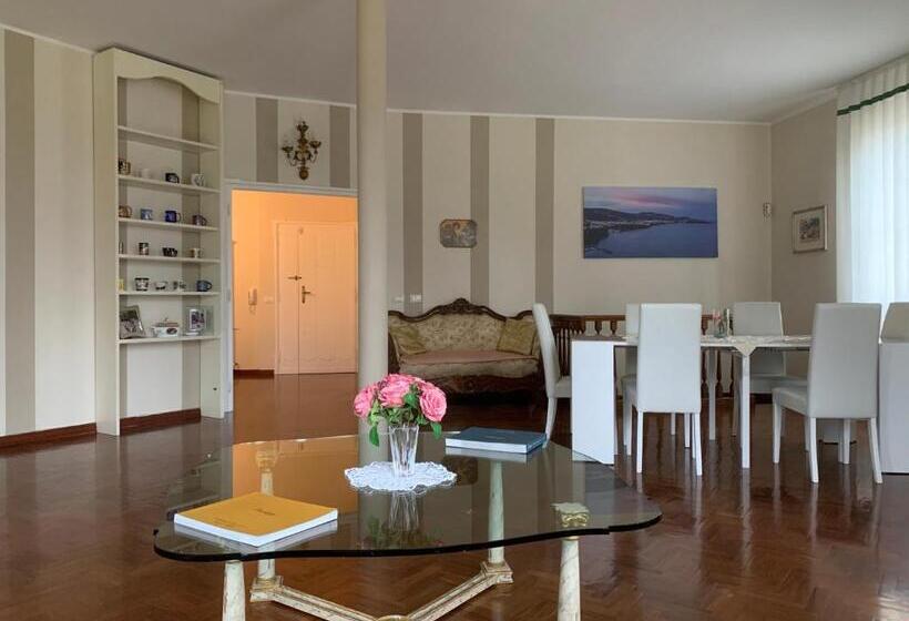 اتاق استاندارد سه نفره, Villa Mase