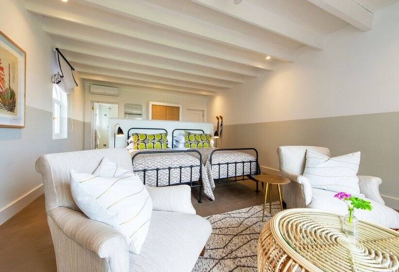 디럭스 룸, Fairview House