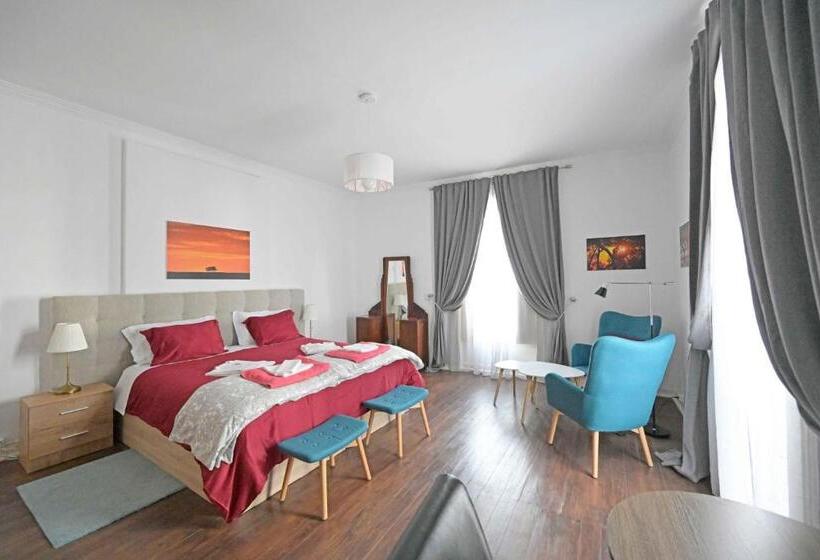 Апартаменты 1 Спальня с Террасой, Matriz Guest House
