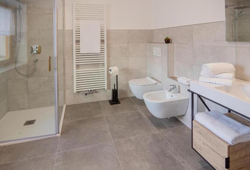 舒适三人间, B&b Frühlingsheim