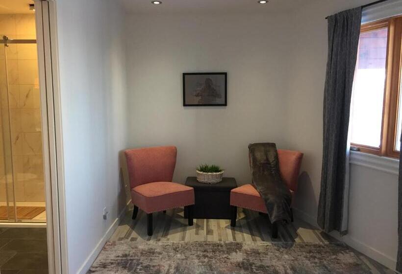 Люкс Повышенной Комфортности, La Bohème   Bed & Breakfast