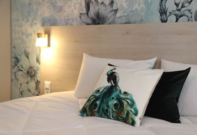 Семейный Номер, Brit Hotel Au Pays De Vitré