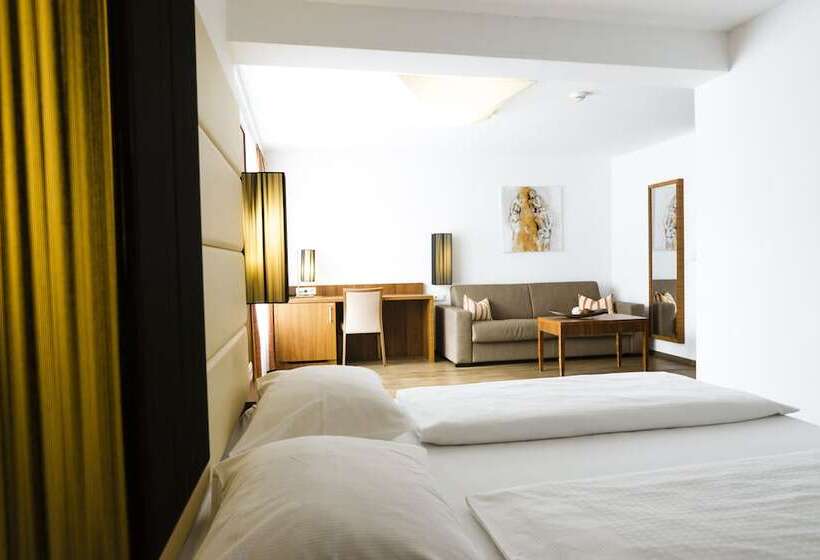 Quarto Estandar, Kapeller Innsbruck