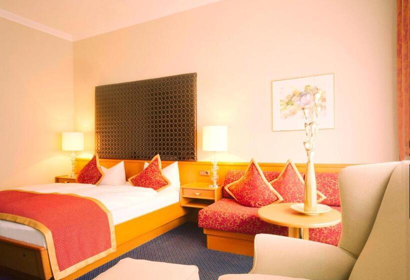 Номер Стандарт Трехместный, Romantik Hotel Schwanefeld & Spa