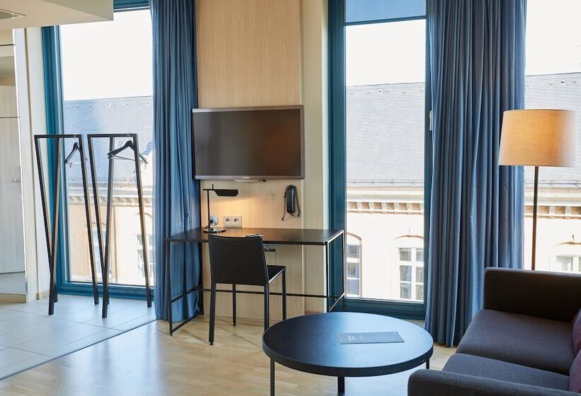 اتاق سوپریور خانوادگی, Scandic Hamburg Emporio