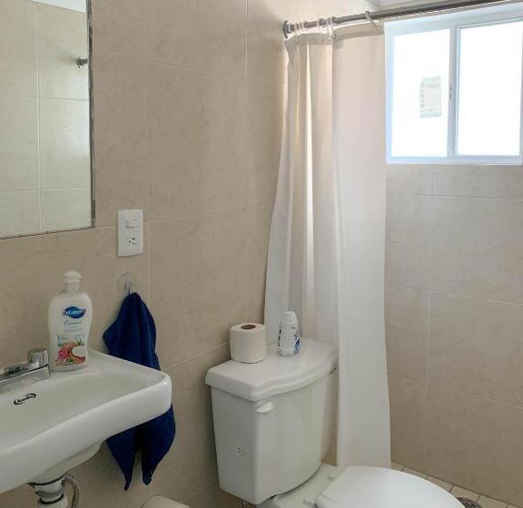 Quarto Triplo Estandar, La Casa Del Expositor