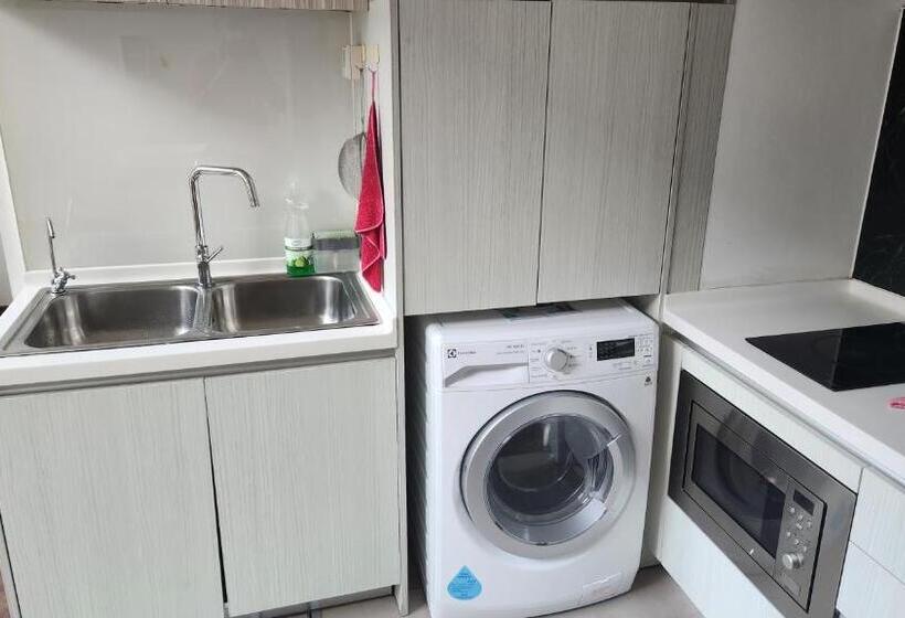 آپارتمان 1 خوابه با چشم‌انداز استخر, My Misto Homestay, Riverson Soho