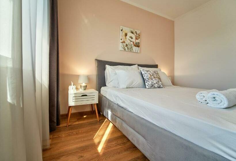 침실 1개 아파트, Adel Apartments