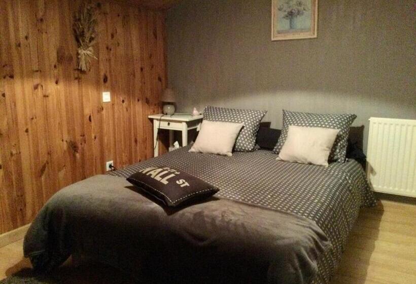 Номер Стандарт, Chambre D’hôtes à Vallet