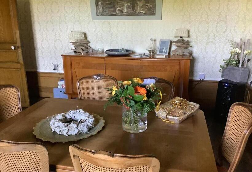 Номер Superior, La Maison Du Notaire B&b En Gîte La Belle Rose, Met Zwembad En Huisdier Vriendelijk