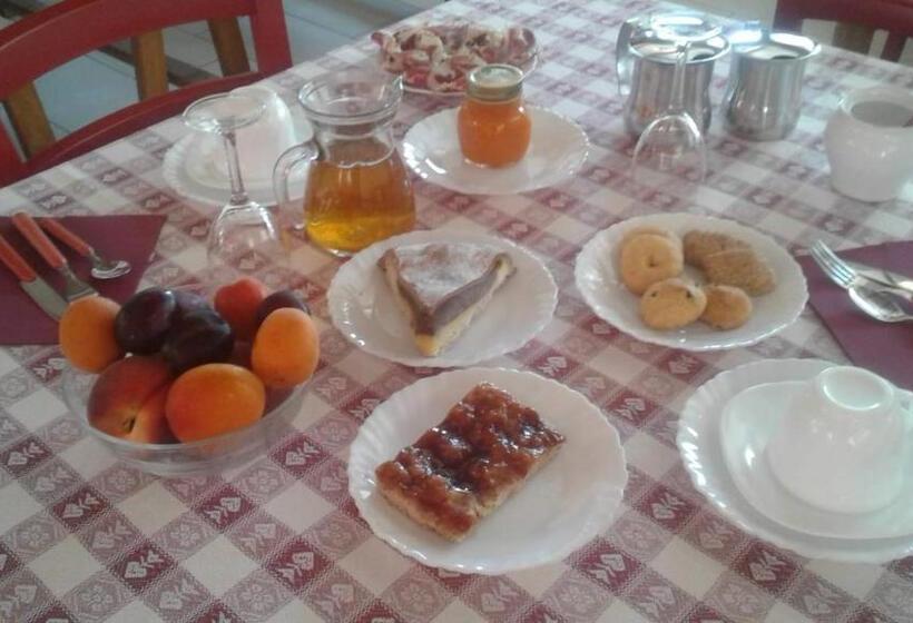 Номер Стандарт Вид на Сад, Agriturismo Ballaminut
