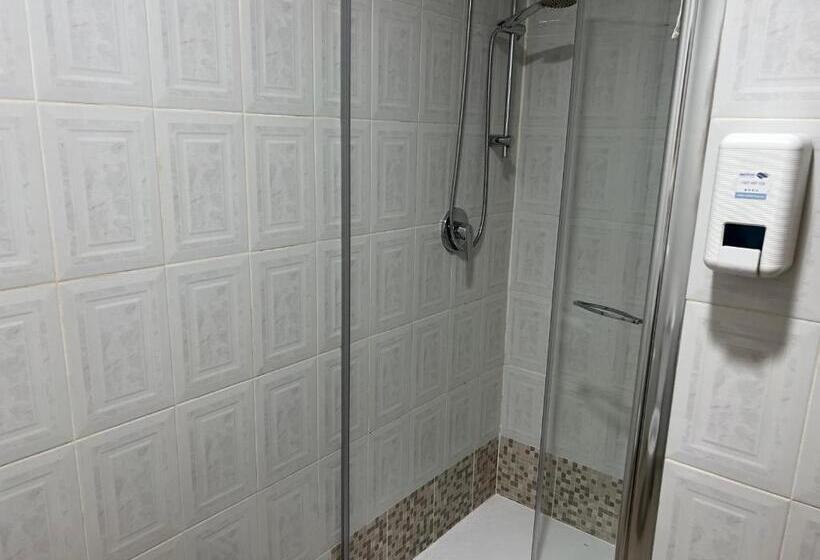 اتاق خانوادگی, Pension Norte