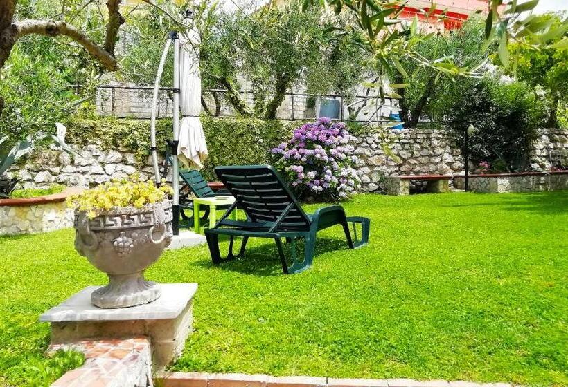 バルコニー付き１ベッドルームアパートメント, B&b Maison Villa Vittorio