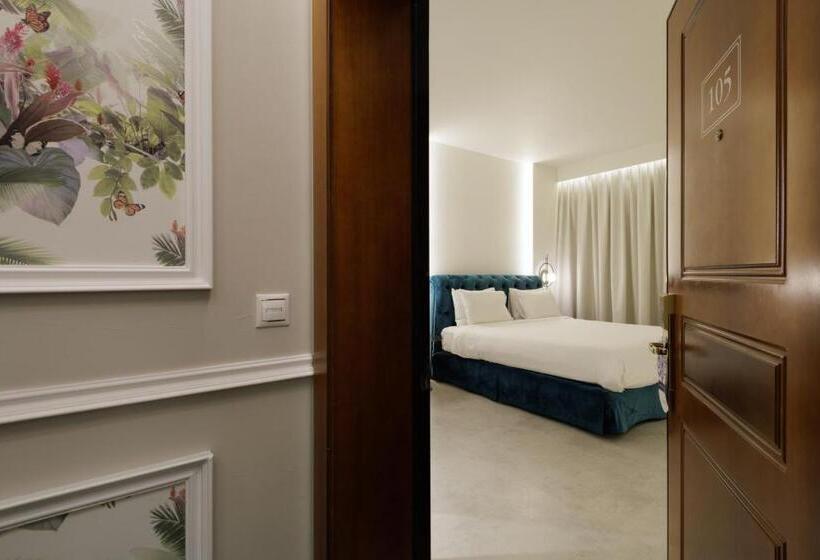 Люкс Премиум, Alley Boutique Hotel And Spa