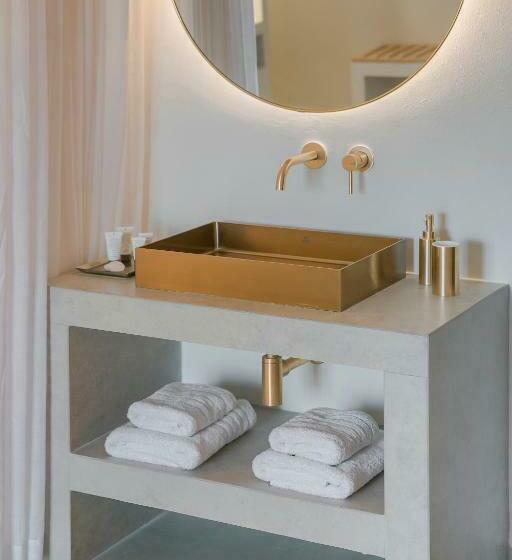 Люкс Премиум, Alley Boutique Hotel And Spa