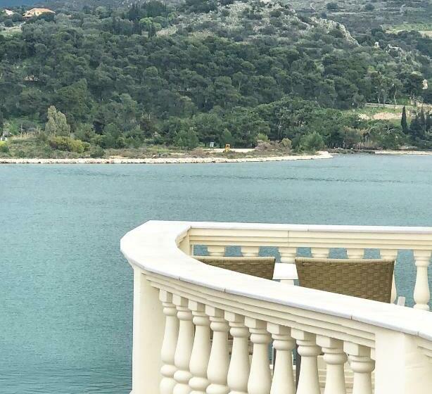 Люкс 2 Спальни, Alley Boutique Hotel And Spa