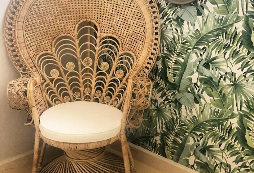 Люкс Повышенной Комфортности, Alley Boutique Hotel And Spa