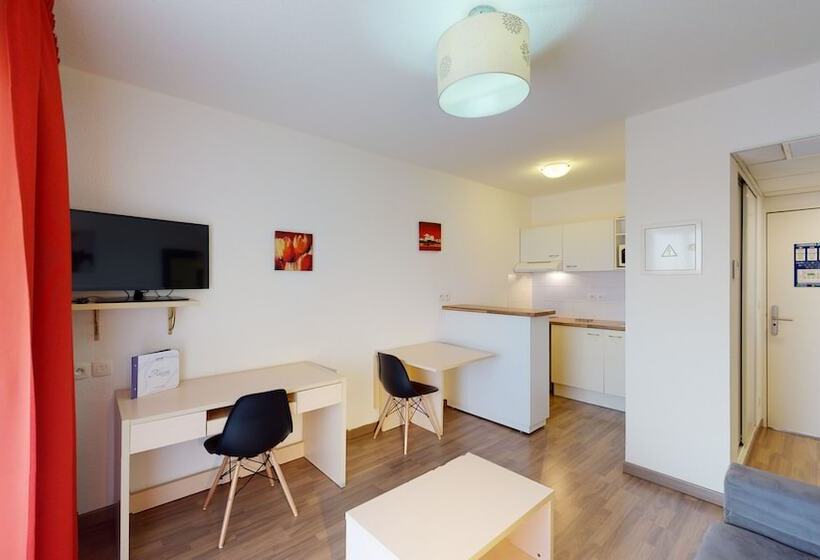 Люкс, Alezan Hôtel & Résidence