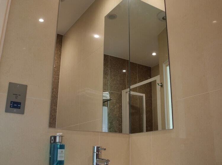 Студия Deluxe, Simply Rooms & Suites