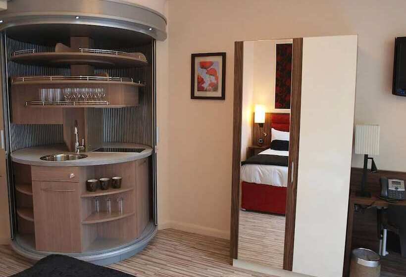 Студия Deluxe, Simply Rooms & Suites