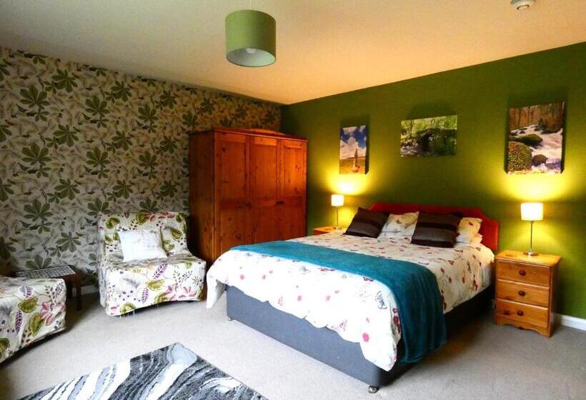 Семейный Номер, Wray Valley