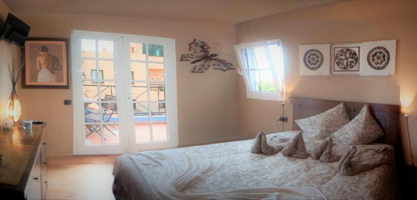 Номер Deluxe Вид на Море с Балконом, Bed & Breakfast Tenerife