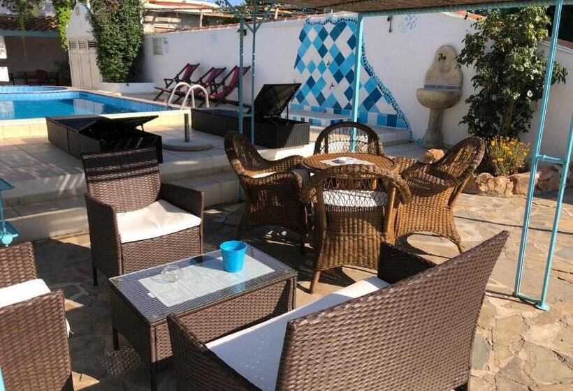 Семейный Номер, Villa Dessena Guest House