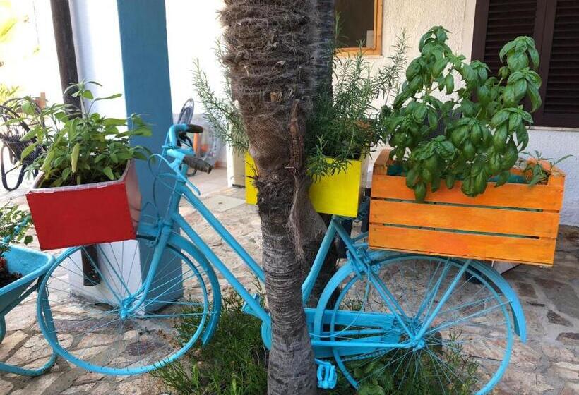 Номер Стандарт Вид на Бассейн, Villa Dessena Guest House
