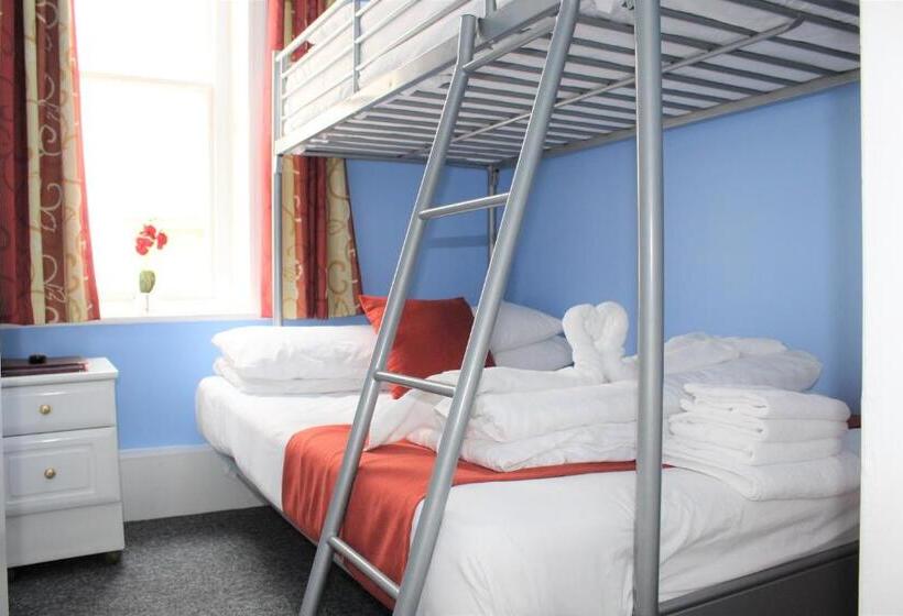 Семейный Номер, Backpackers Blackpool Hotel & Suites