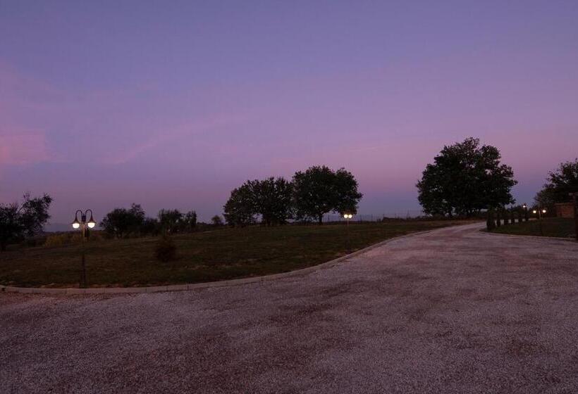 Полулюкс, Podere Abbazia B&b