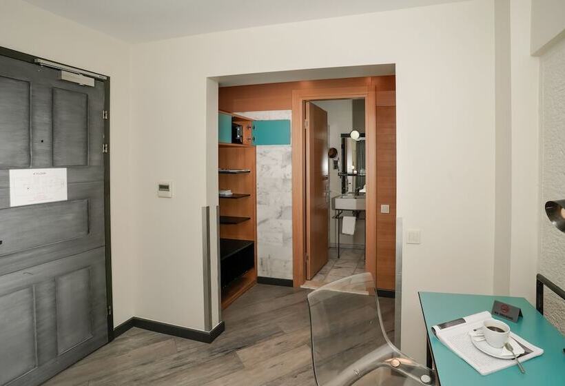 スタンダードルーム, Faros Hotel Taksim Special Category