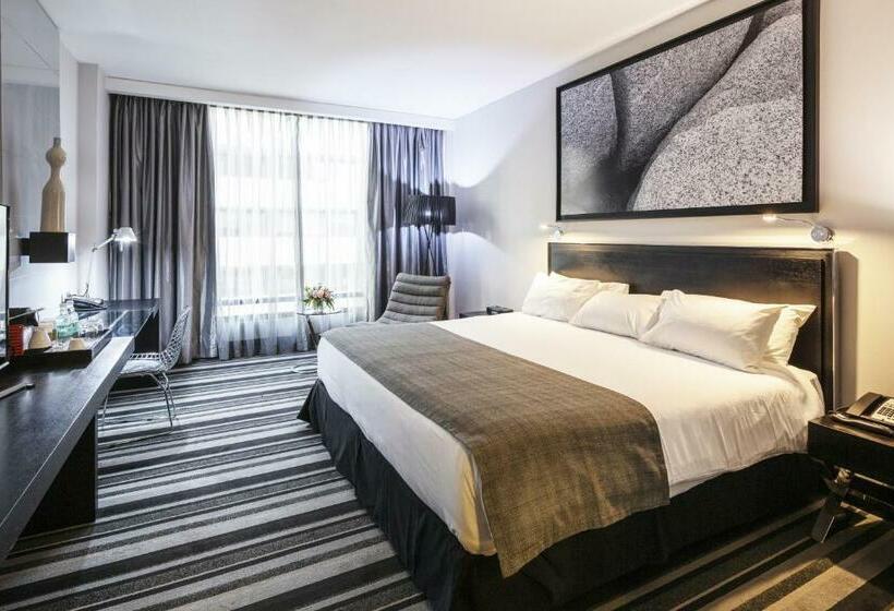 اتاق استاندارد با تخت بزرگ, Wyndham Santiago Pettra