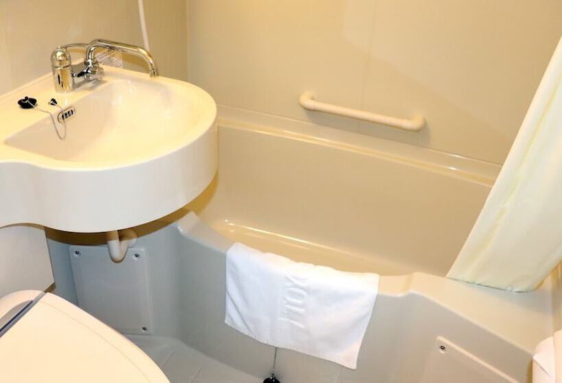 Номер Стандарт, Toyoko Inn Tokyo Shinagawa Aomono-yokocho-eki