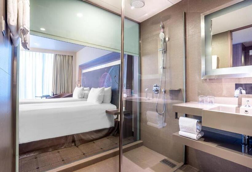 デラックスルーム, Novotel Bangkok Platinum Pratunam