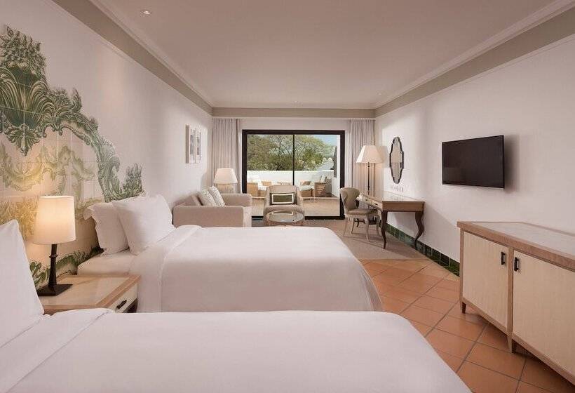 Deluxe Kamer met Uitzicht op Zee en Balkon, Pine Cliffs Hotel, A Luxury Collection Resort