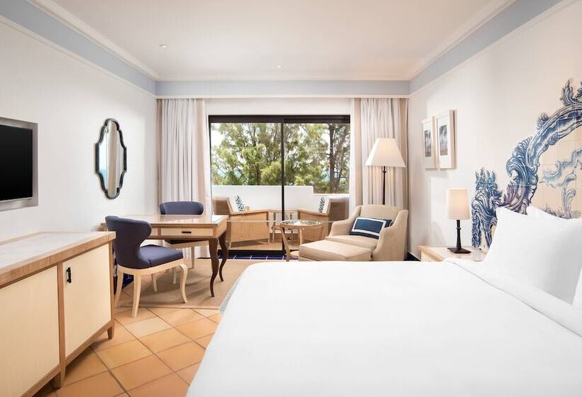 Quarto deluxe vista mar com balcao, Pine Cliffs Hotel, A Luxury Collection Resort