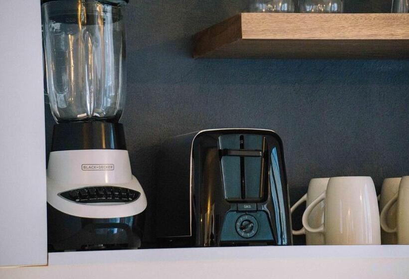 Apartamento 1 Dormitório com Sacada, Myplace Zocalo