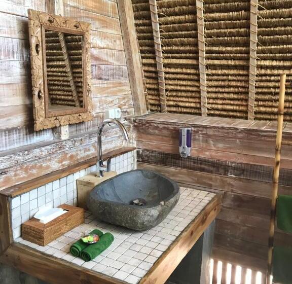 Номер Deluxe, Alam Karang