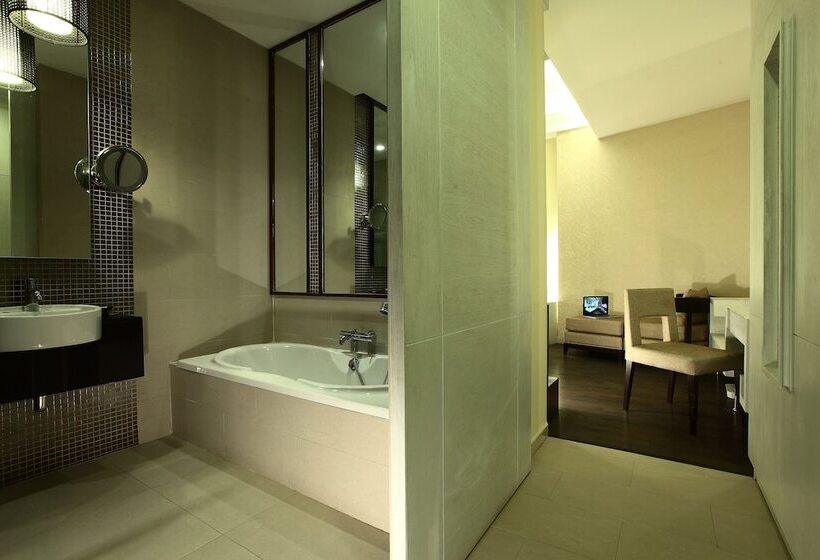 اتاق لوکس, De Chai Colonial Hotel & Spa   Sha Plus