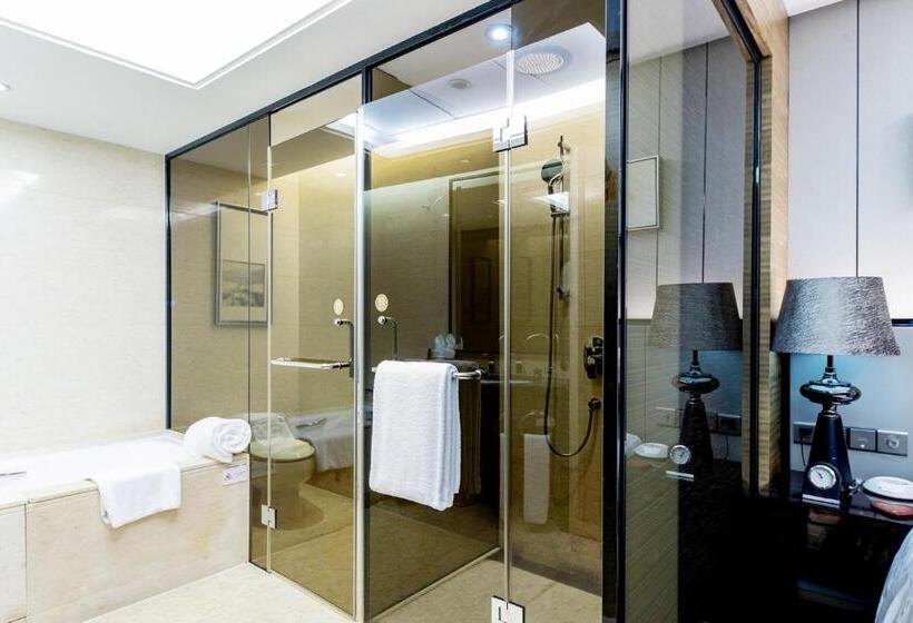 اتاق اجرایی, Shenzhen Langyue International