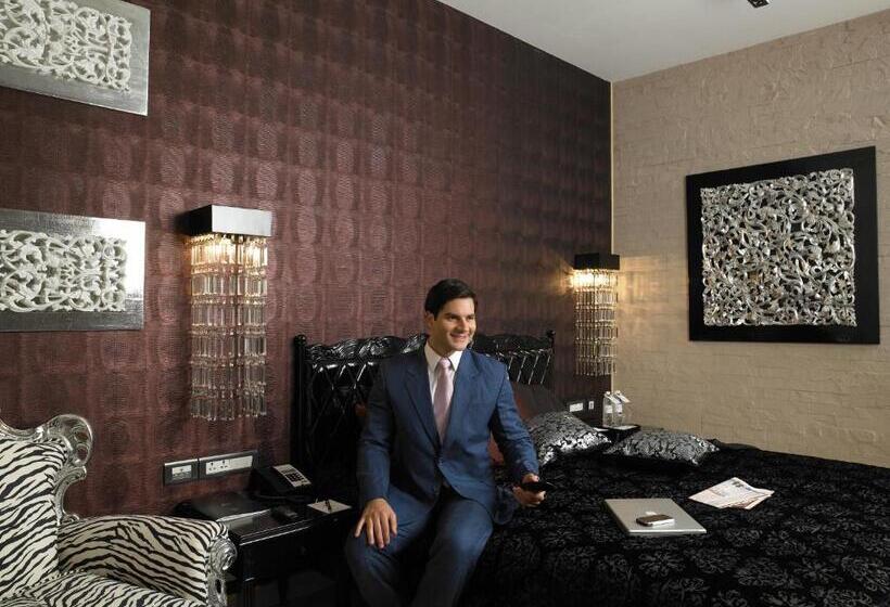 Club Room King Bed, The Zuri Whitefield, Bangalore