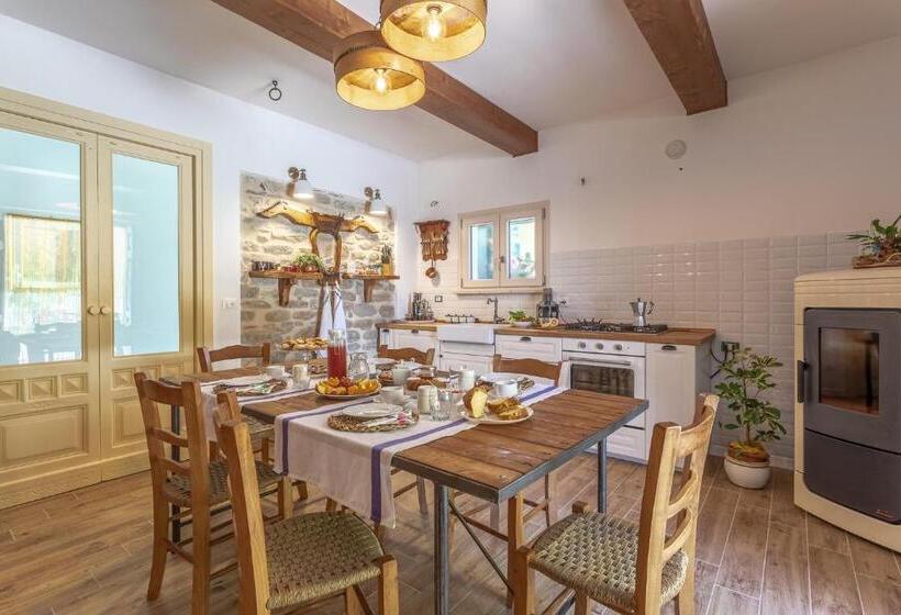 Дом 1 Спальня, Panfilo Farmhouse