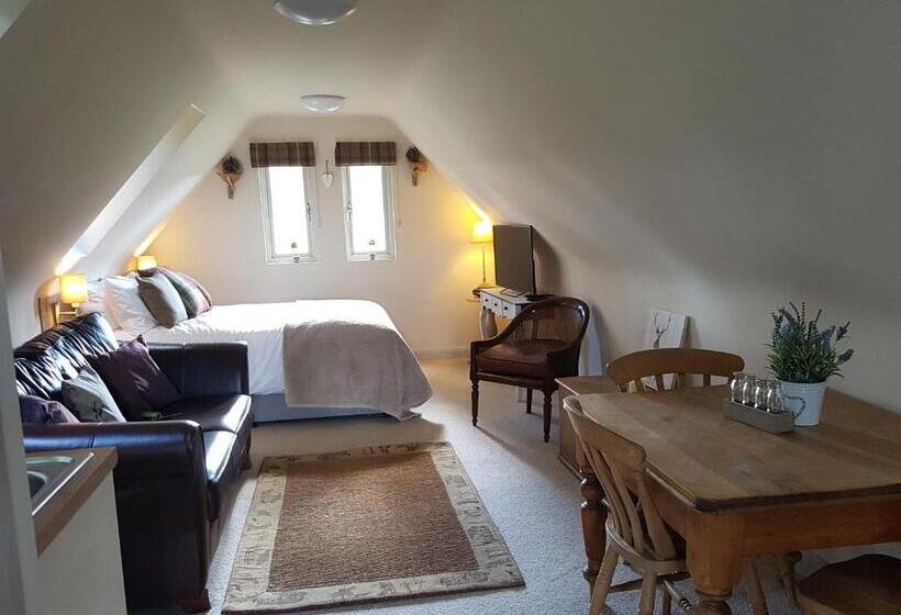 Семейный Номер, The Barn Tarporley